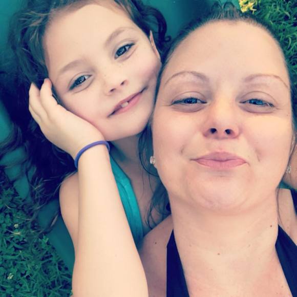 Meet your Posher, Nikki - Picture 1 of 1